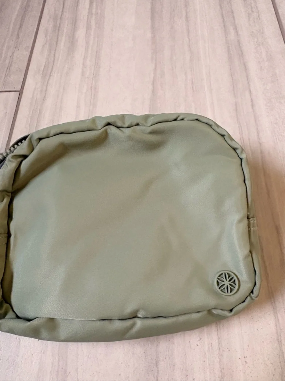 GAIAM Sage Green Crossbody Bag - Picture 2 of 7
